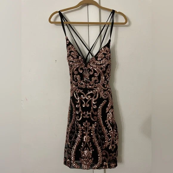 black and gold dress windsor Lea Formal Sequin Low Back Dress